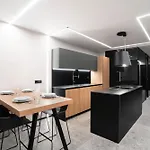 Premium Two Bedroom Burin 100 By Locap Group
