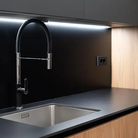 Premium Two Bedroom Burin 100 By Locap Group Апартаменты *