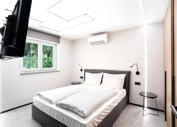 Premium Two Bedroom Burin 100 By Locap Group *