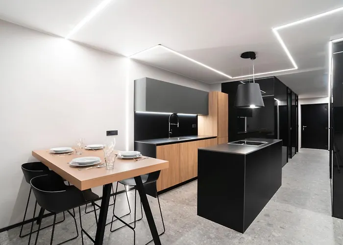 Premium Two Bedroom Burin 100 By Locap Group